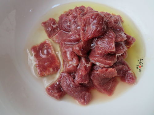 以后不管炒啥肉，別再用淀粉腌制了，牢記3點(diǎn)訣竅，肉片鮮嫩入味